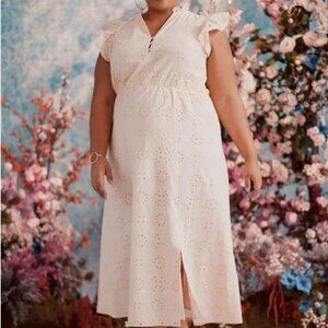 ELOQUII Elements Size 16 NWT Maxi Eyelet Dress with Slit Blush/Peachy NWT